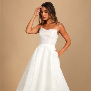 Wedding Dress NEW tags still on LuLus